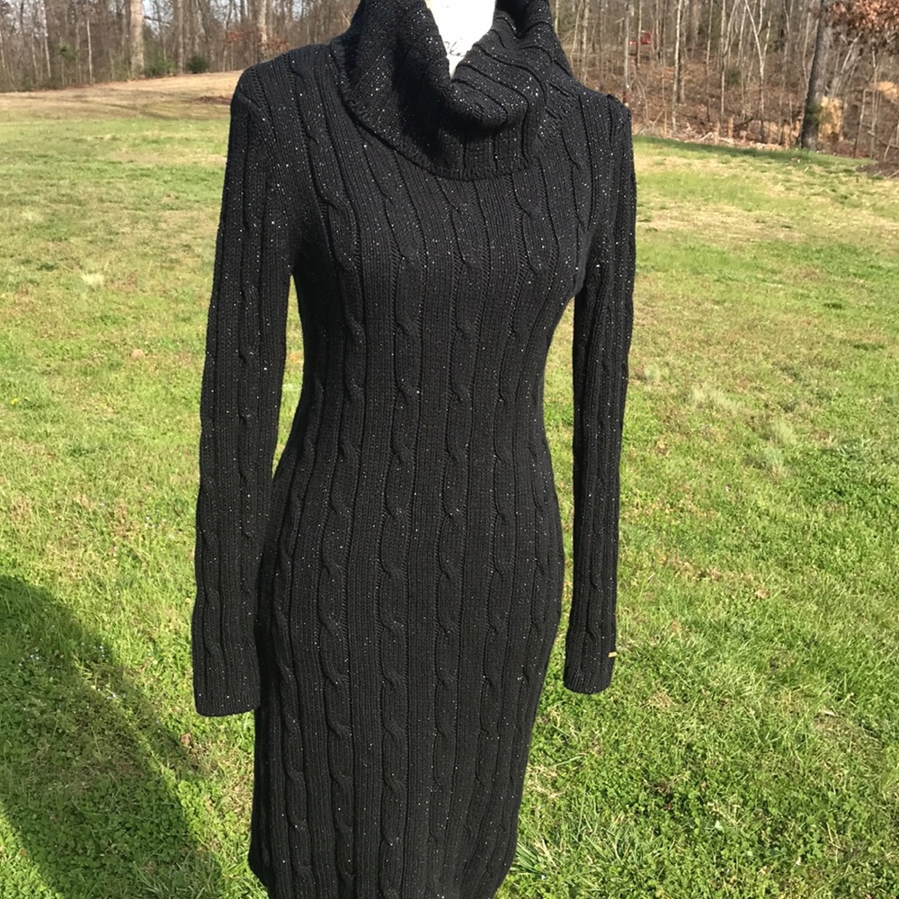 STUNNING BLACK SWEATER DRESS